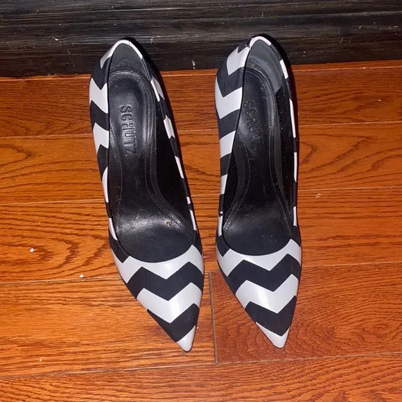 Schutz chevron heels black & white - Picture 1 of 13